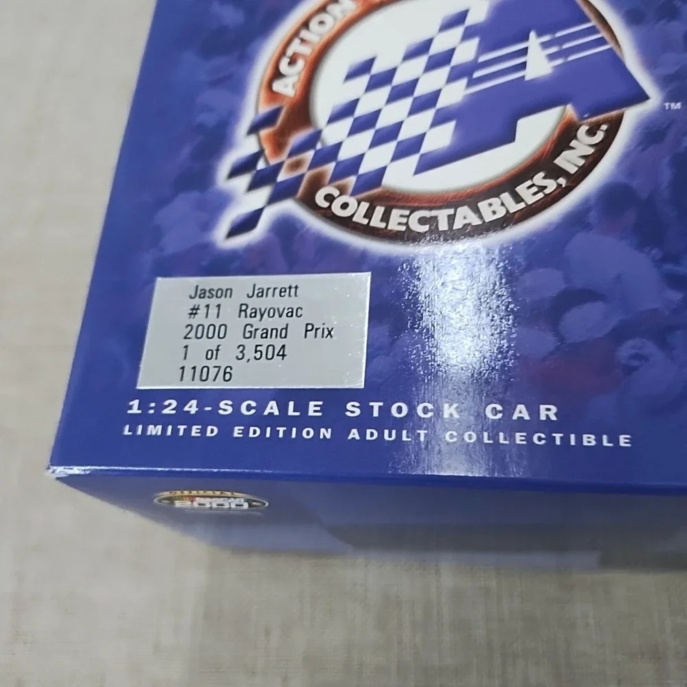 1:24 Action Diecast Jason Jarrett #11 Rayovac 2000 Pontiac Grand Prix Limited Ed